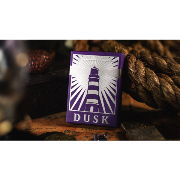 VT1_CARDSLIGHT_DUSK_0
