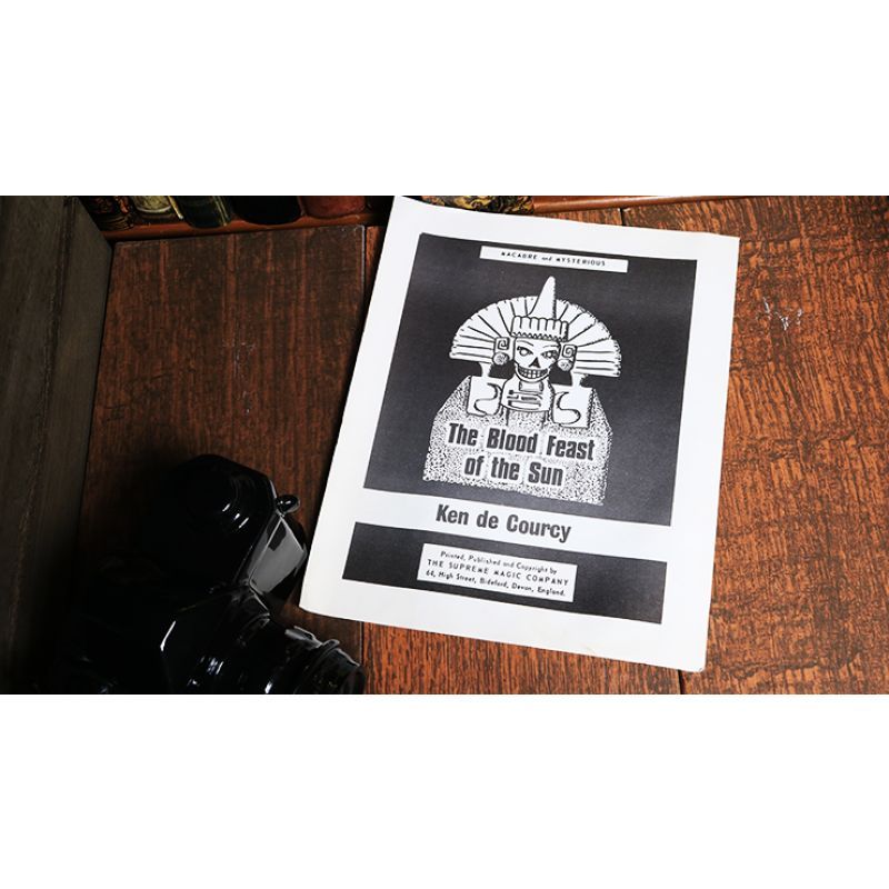 Foto The Blood Fest of the Sun by Ken De Courcy - Book