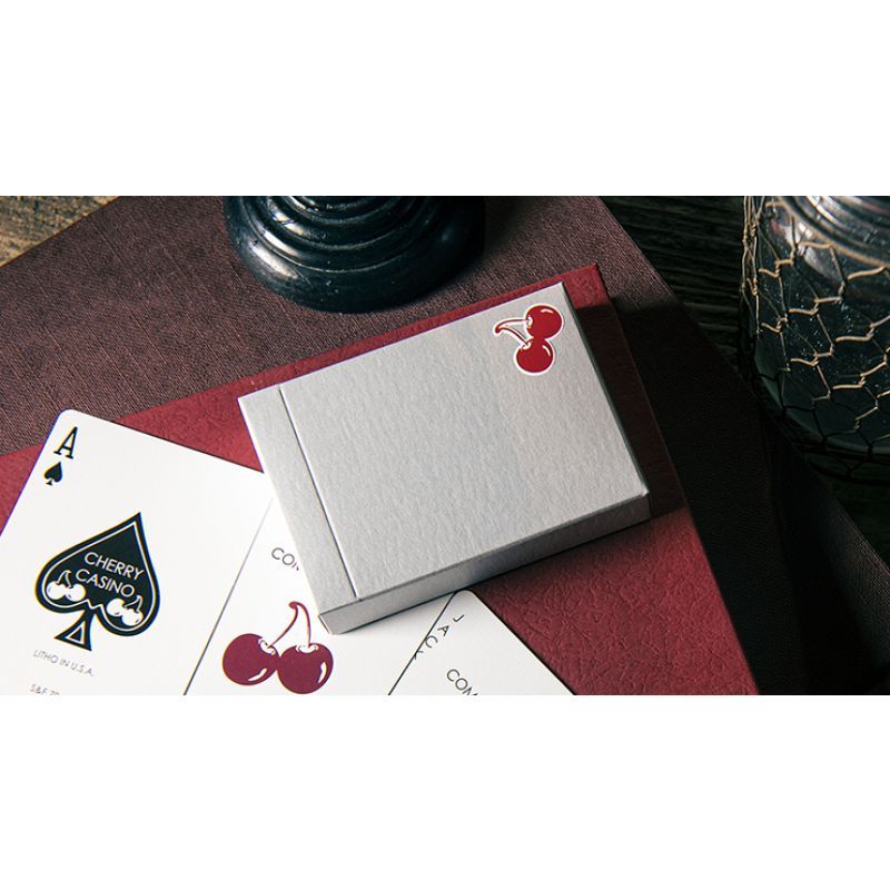 Foto Cherry Casino House Deck (McCarran Silver) Playing Cards by Pure Imagination Projects