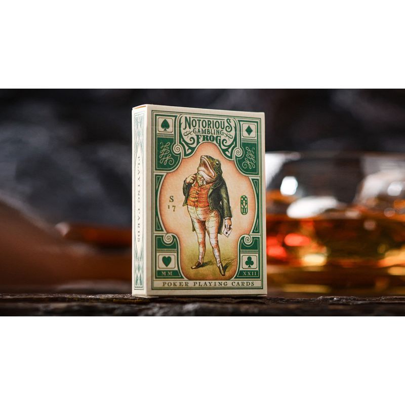 Foto Notorious Gambling Frog (Green) Playing Cards by Stockholm17