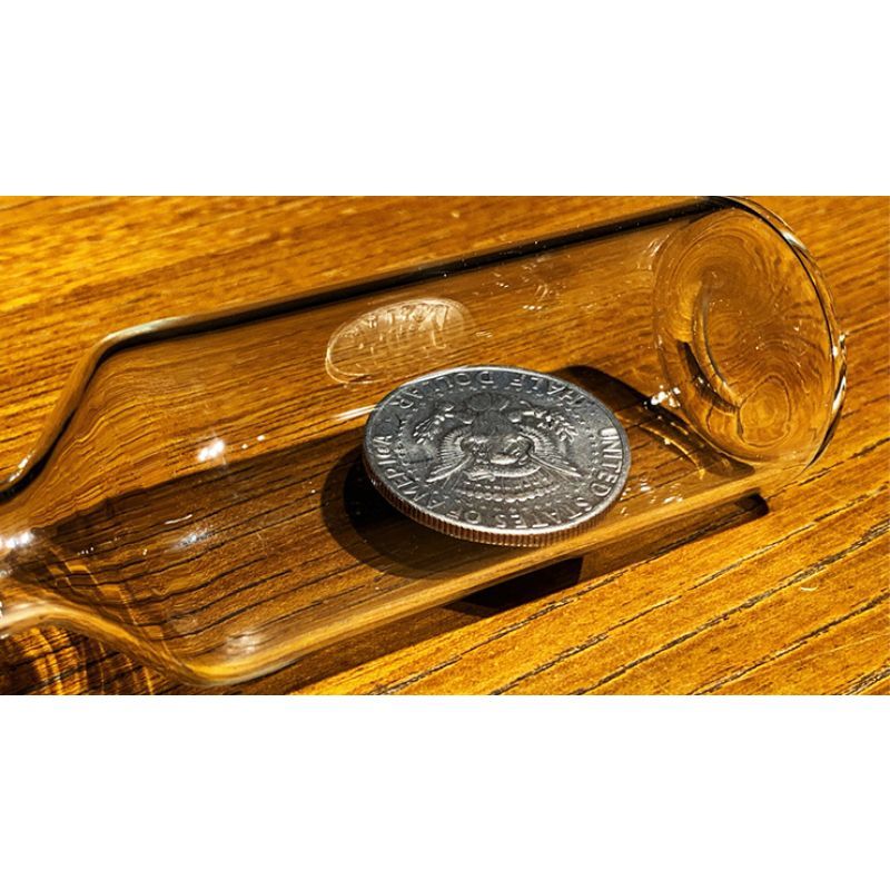 Foto REAL COIN IN BOTTLE (HALF) by Bacon Magic - Trick (VT)