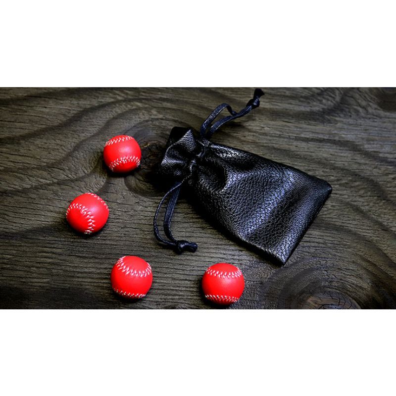 Foto Set of 4 Leather Balls for Cups and Balls (Red with White Stitching) by Leo Smetsers - Trick