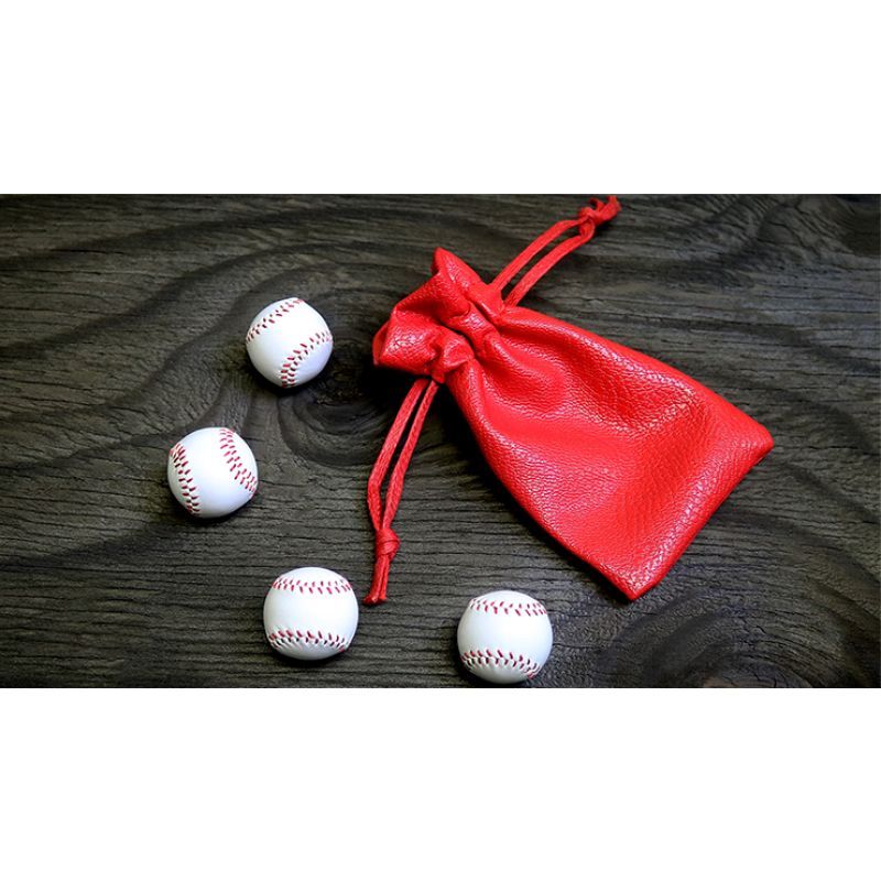 Foto Set of 4 Leather Balls for Cups and Balls (White w/Red Stitching) by Leo Smetsers - Trick