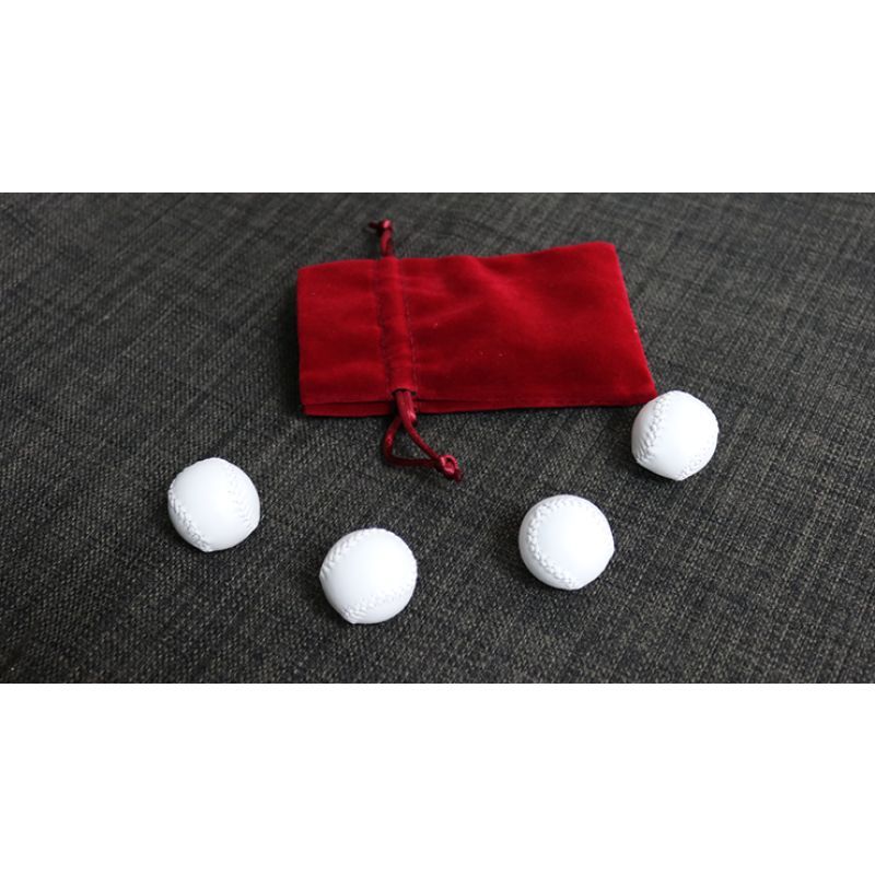 Foto Set of 4 Leather Balls for Cups and Balls (White w/White Stitching) by Leo Smetsers - Trick