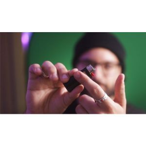 Bigger (Gimmicks and Online Instructions) by Nikolas Mavresis- Trick