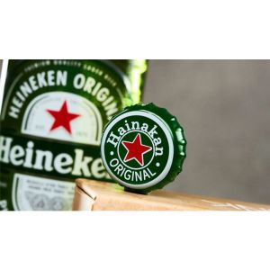 The Clink (Cap in Bottle) by Iarvel Magic and Wonder House (Heineken)