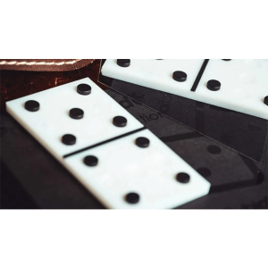Dominoes Prediction by Juan Luis Rubiales