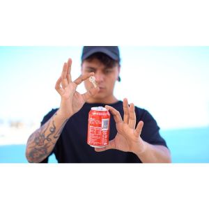 SOLID (Gimmicks and Online Instructions) by Juan Capilla and Julio Montoro  - Trick (VT)