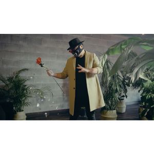 Vanishing Cane (Stage) by Bojan Barisic and Stage Elegance