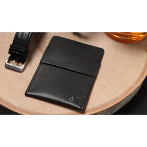 Wallet (Gimmicks and Online Instructions) by Nicholas Lawrence - Trick